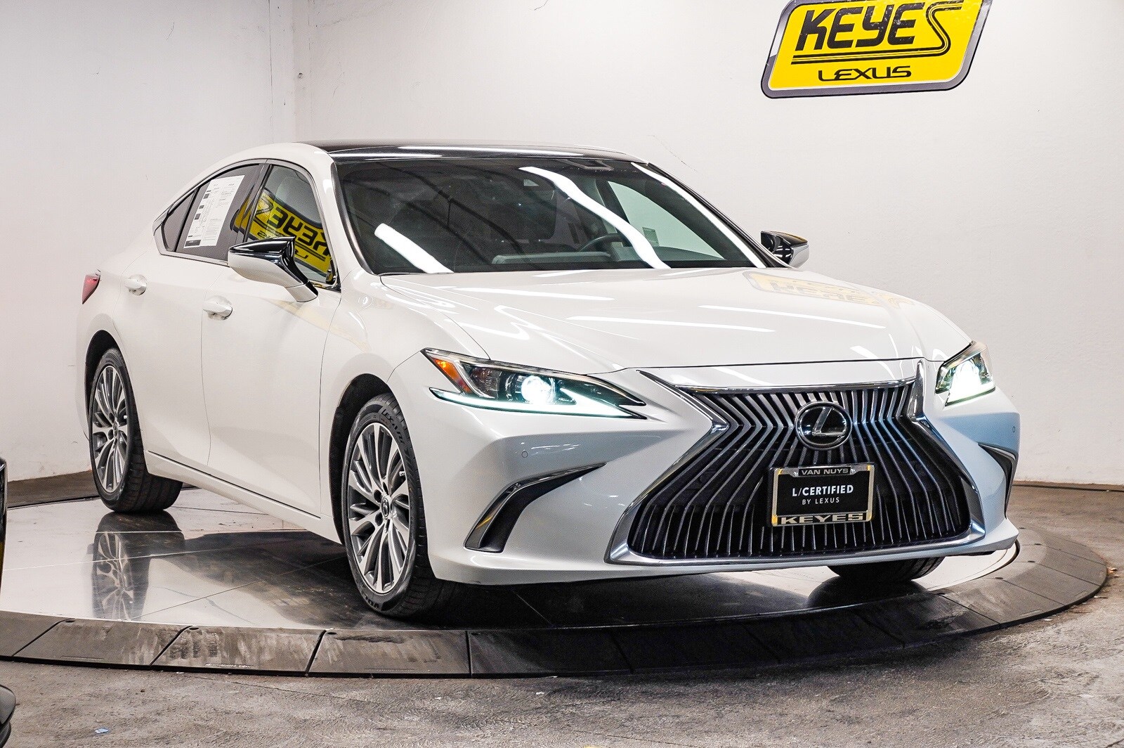2020 Lexus ES 350 Premium photo 3