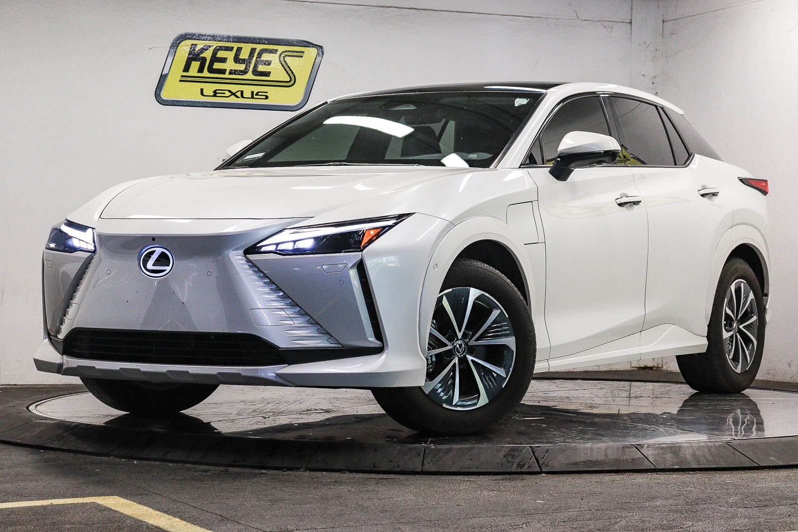 2023 Lexus RZ 450e -
                  Van Nuys, CA