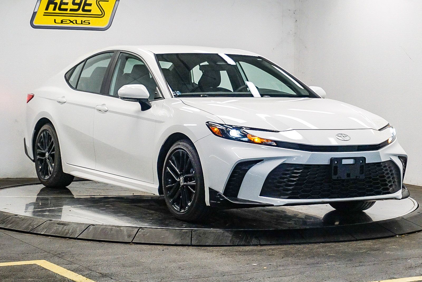 Thumbnail: 2025 Toyota Camry - 5