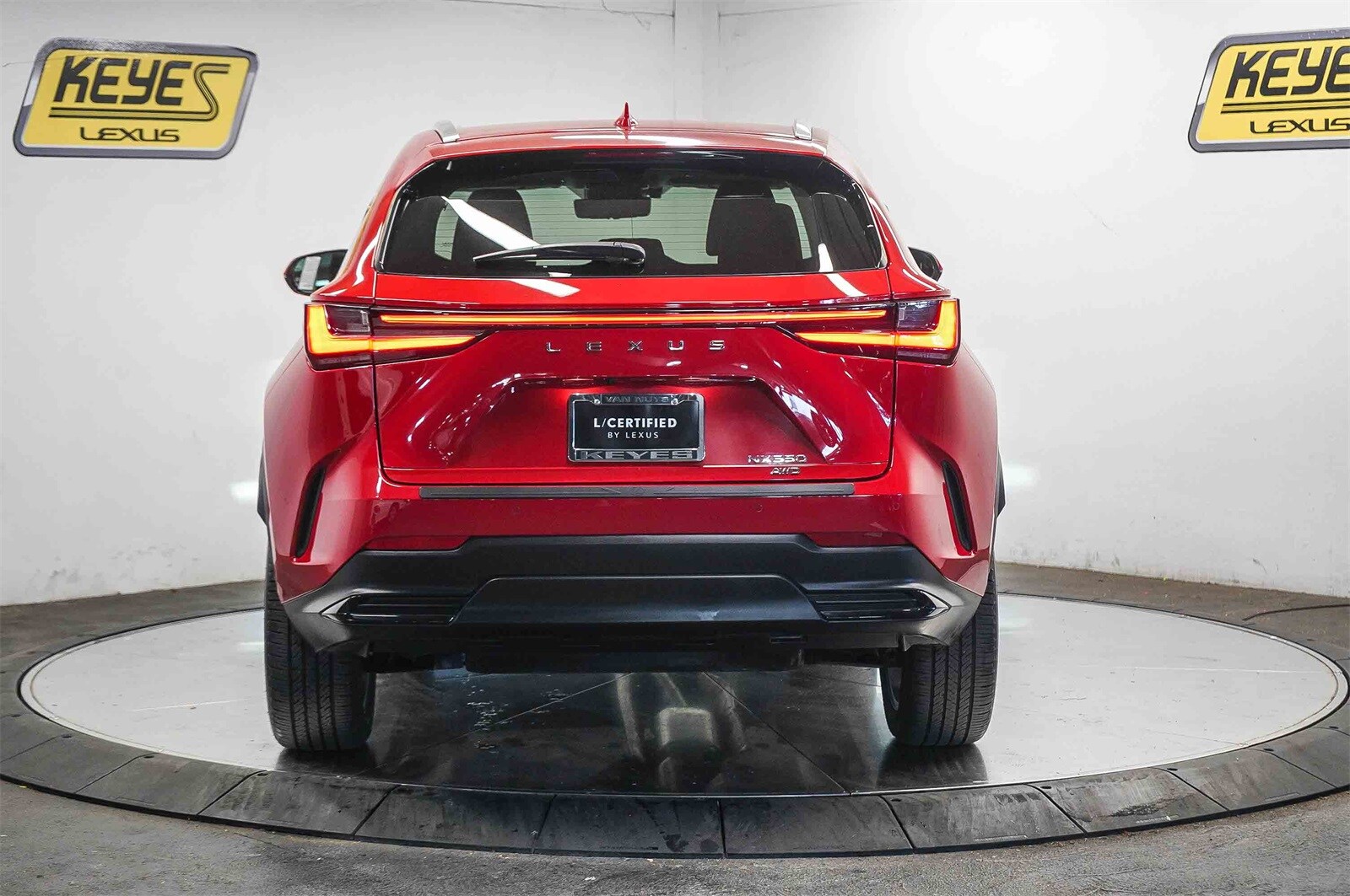 2024 Lexus NX 350 Luxury photo 3