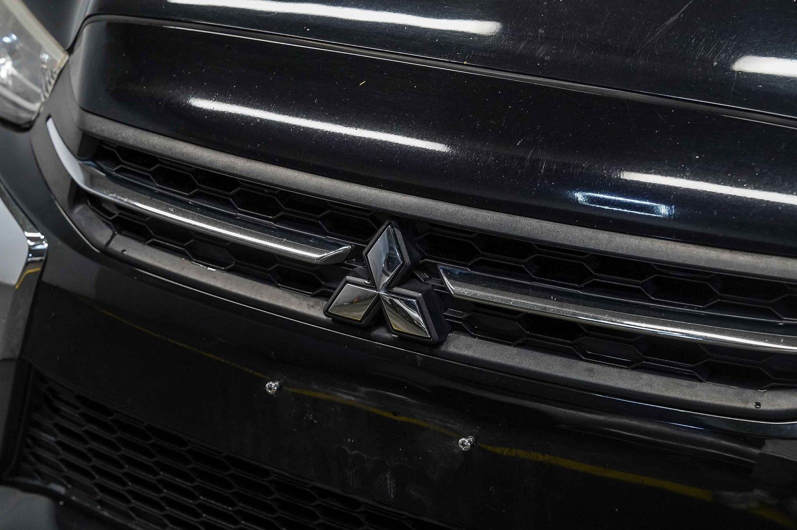 Thumbnail: 2018 Mitsubishi Outlander Sport - 8