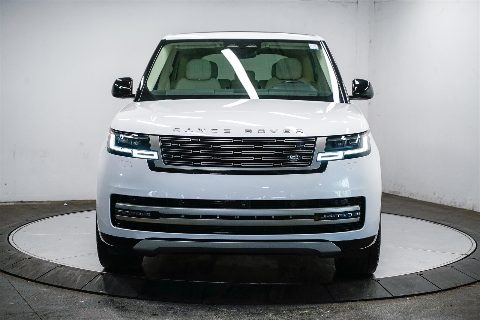 Thumbnail: 2024 Land Rover Range Rover - 6