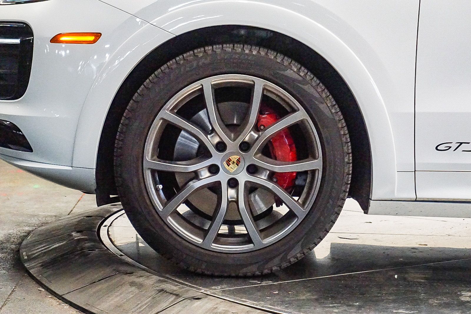 Thumbnail: 2023 Porsche Cayenne - 9