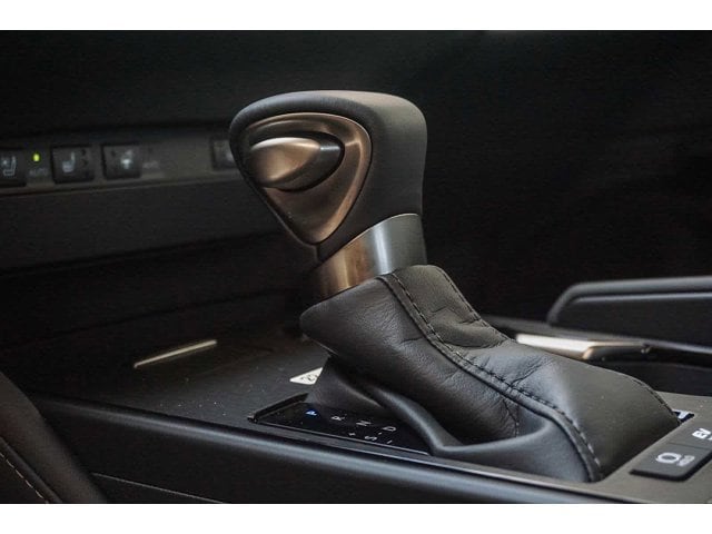 Thumbnail: 2025 Lexus ES - 20