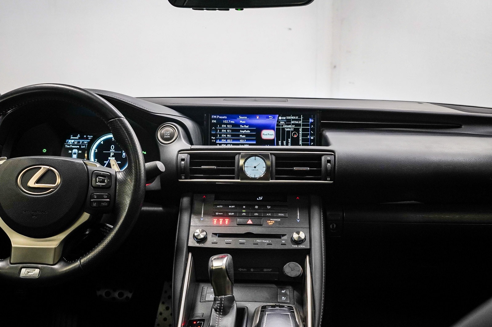 Thumbnail: 2019 Lexus IS - 13