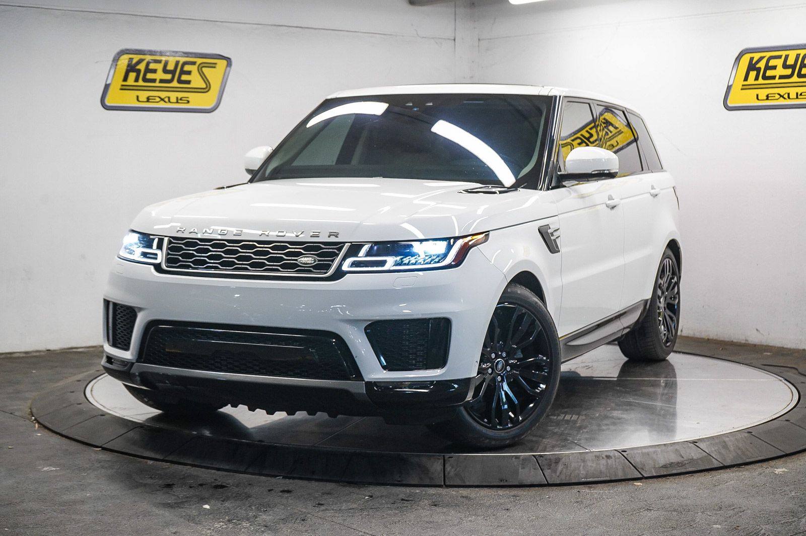 2018 Land Rover Range Rover Sport HSE -
                  Van Nuys, CA
