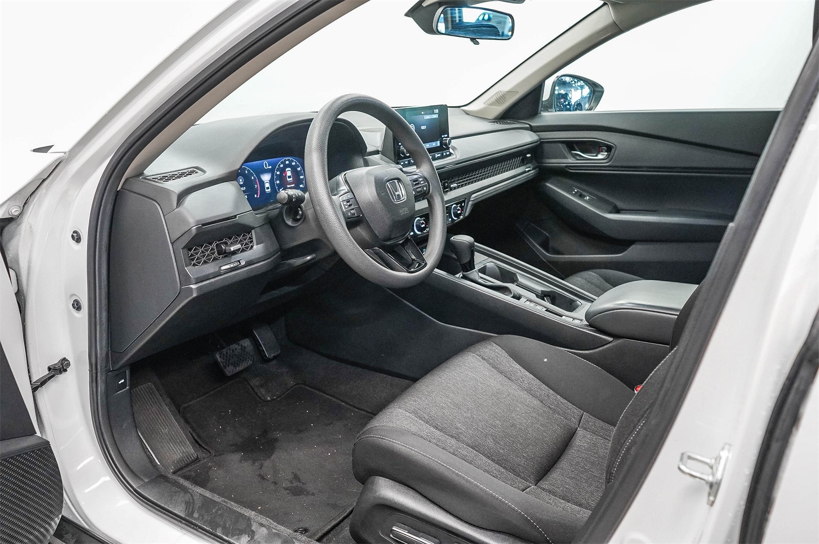 Thumbnail: 2024 Honda Accord - 18