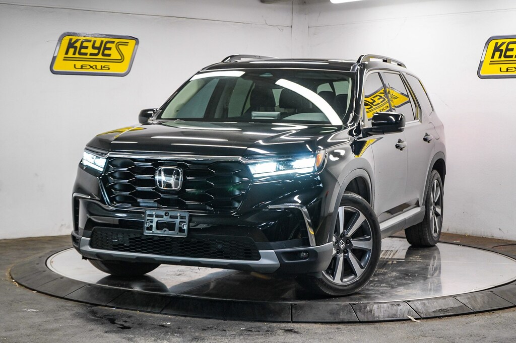 Used 2023 Honda Pilot Touring SUV