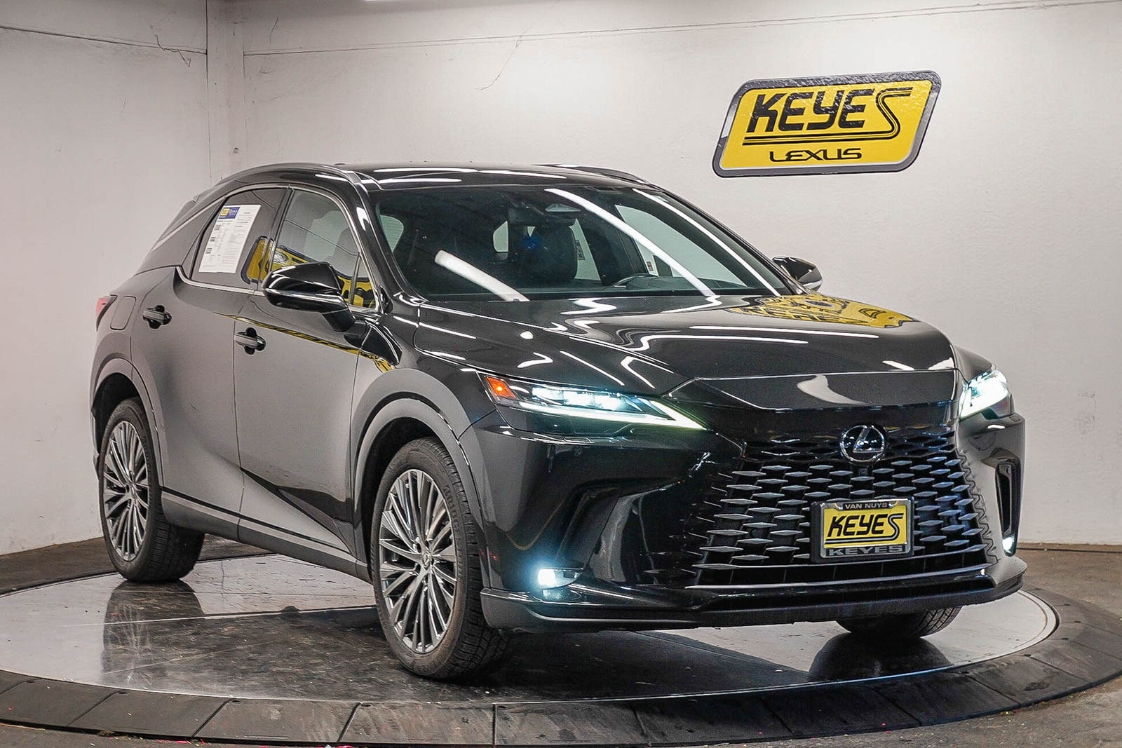 Thumbnail: 2024 Lexus RX - 3