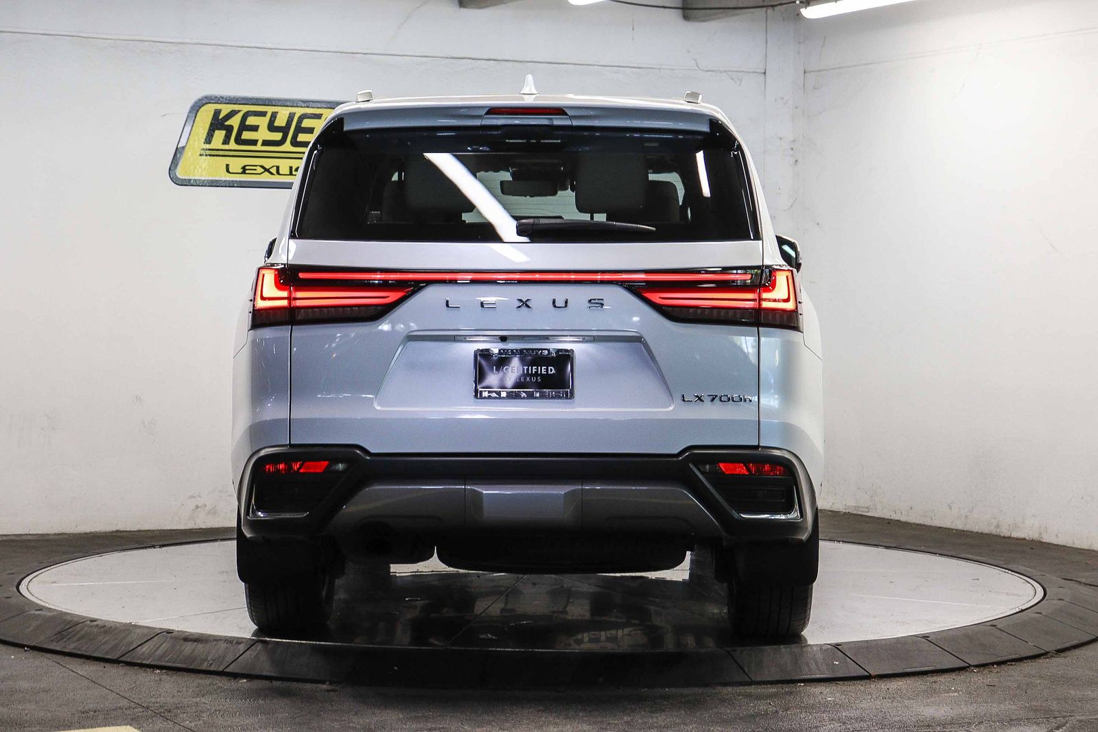 Thumbnail: 2025 Lexus LX - 3