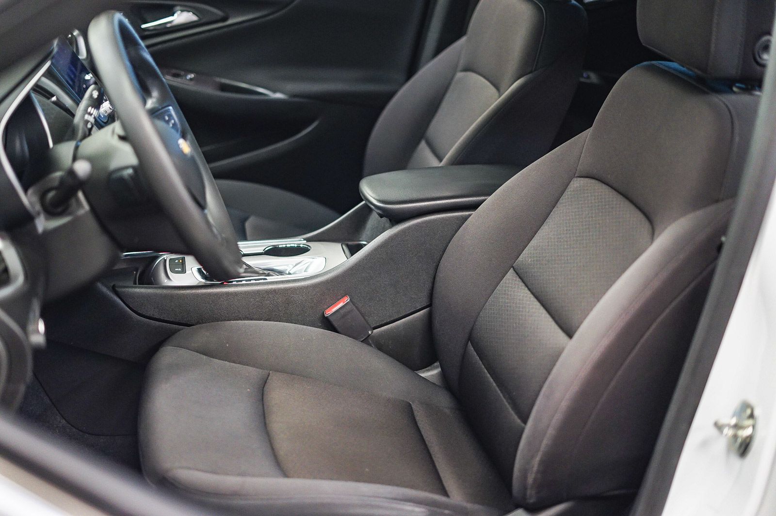 Thumbnail: 2022 Chevrolet Malibu - 17