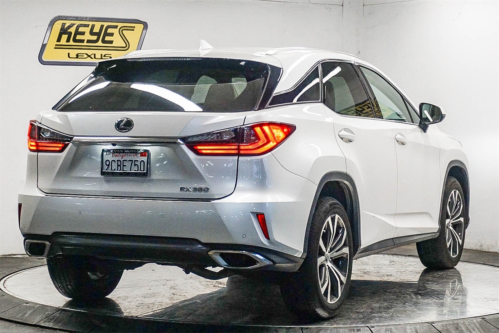 Thumbnail: 2018 Lexus RX - 3