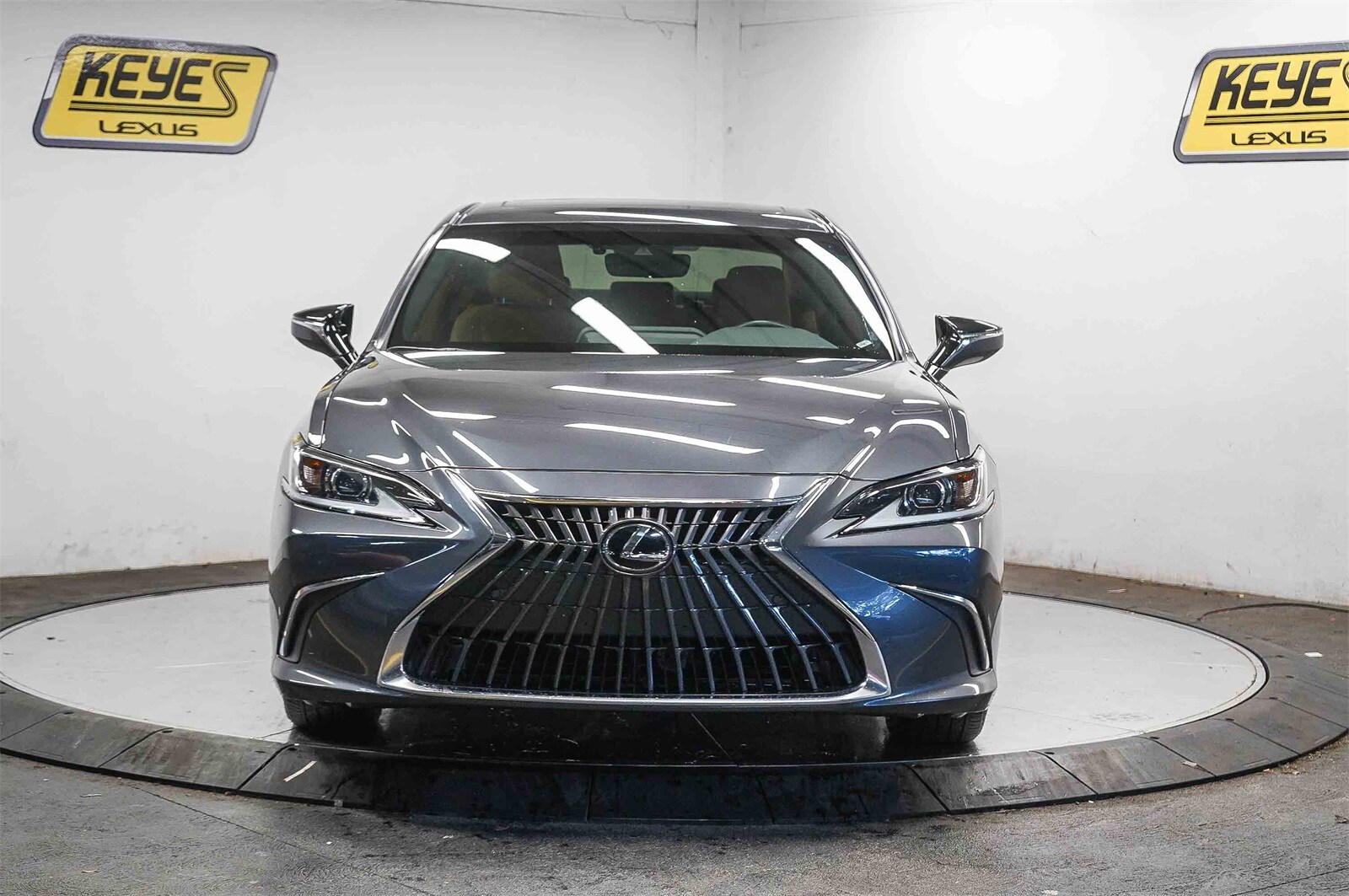 Thumbnail: 2025 Lexus ES - 6