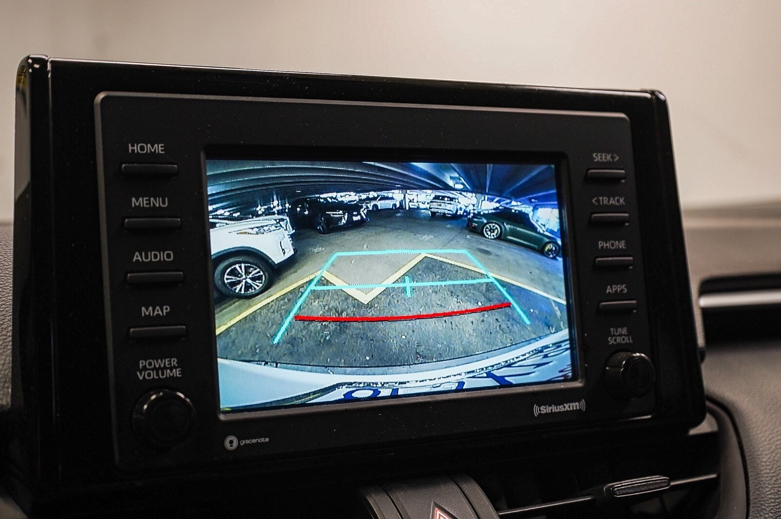 Thumbnail: 2020 Toyota RAV4 - 25