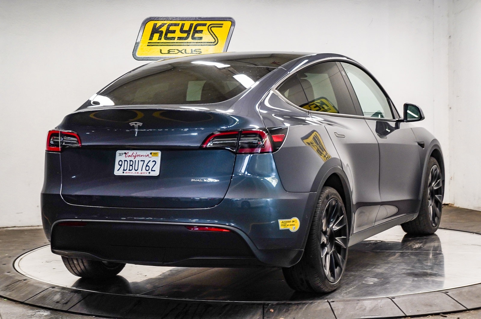 Thumbnail: 2022 Tesla Model Y - 4