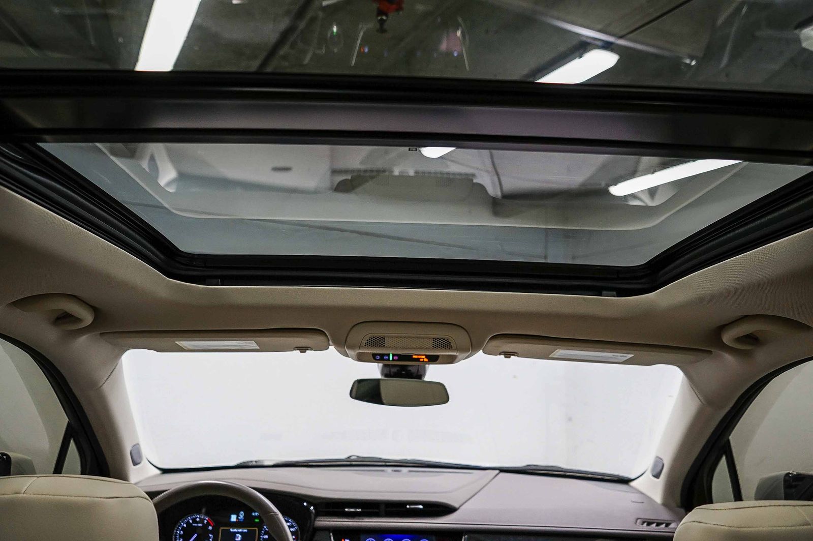 Thumbnail: 2024 Cadillac XT6 - 9