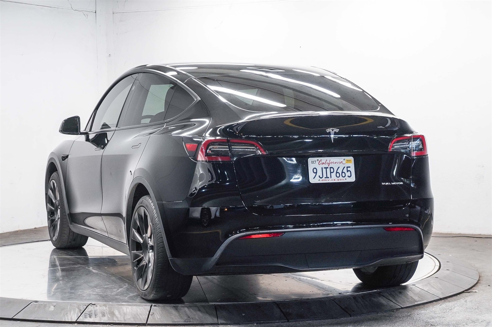 Thumbnail: 2023 Tesla Model Y - 6