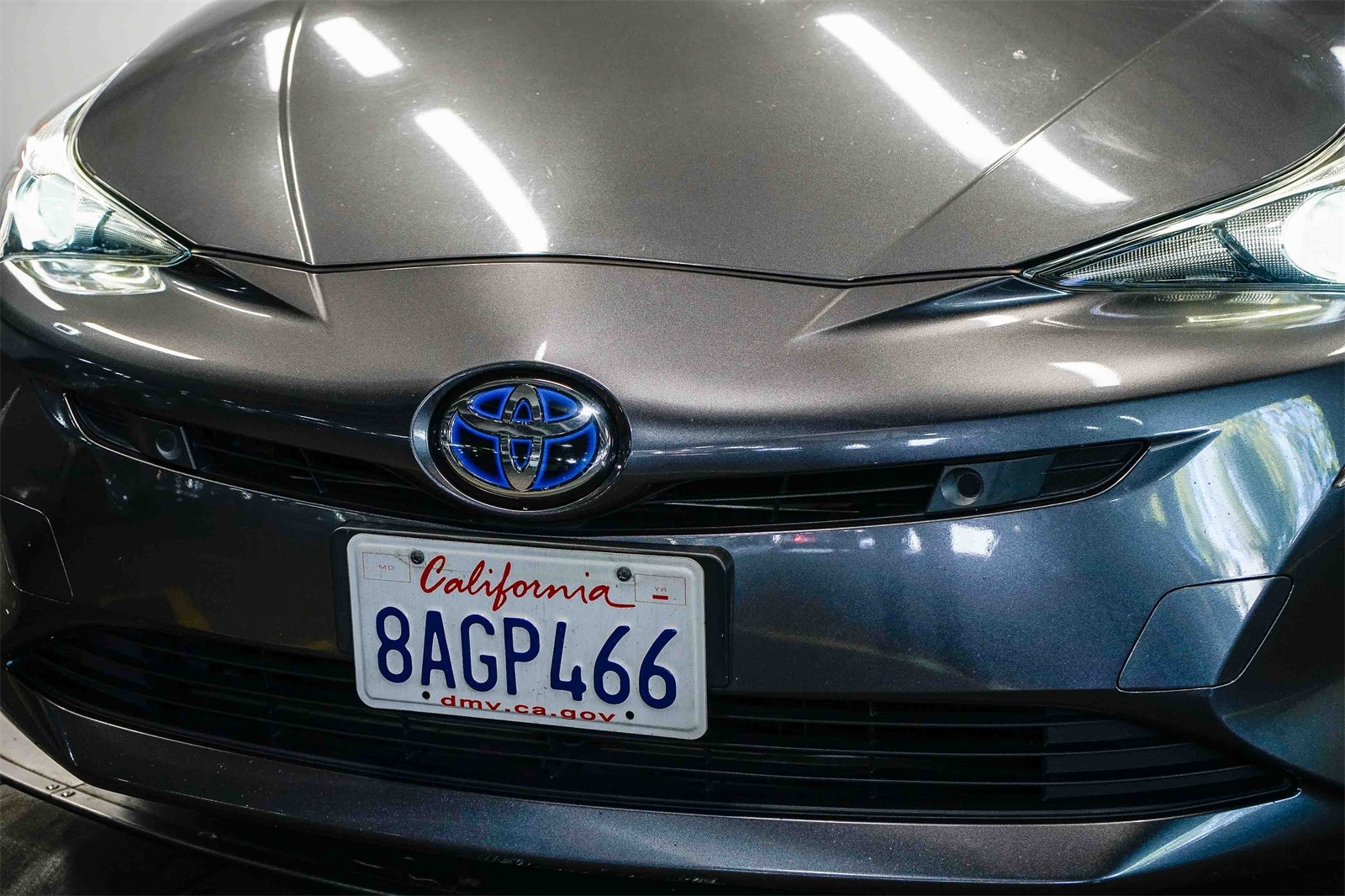 Thumbnail: 2017 Toyota Prius - 8