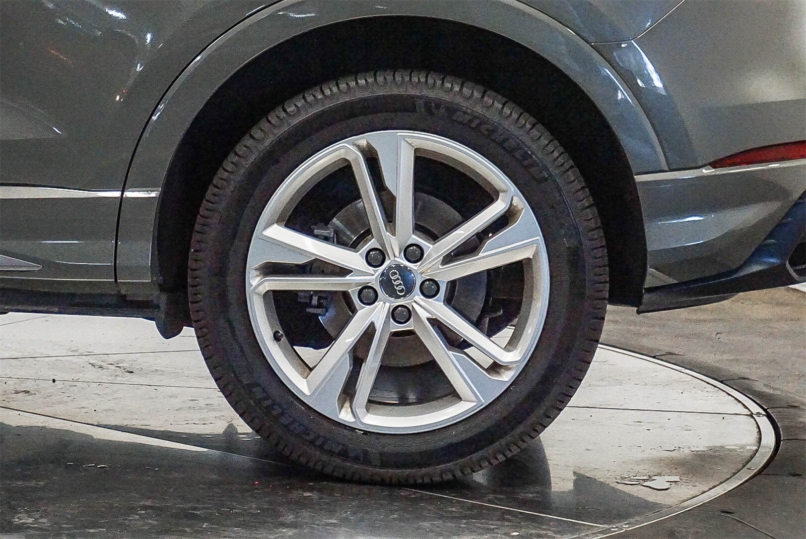 Thumbnail: 2020 Audi Q3 - 10