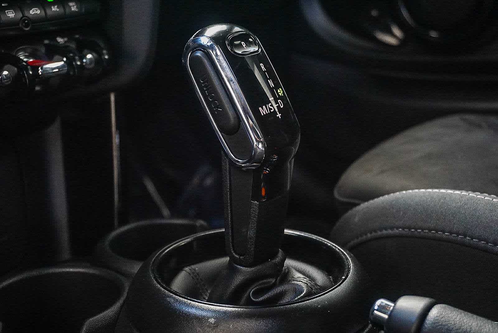 Thumbnail: 2021 MINI Cooper Hardtop - 20