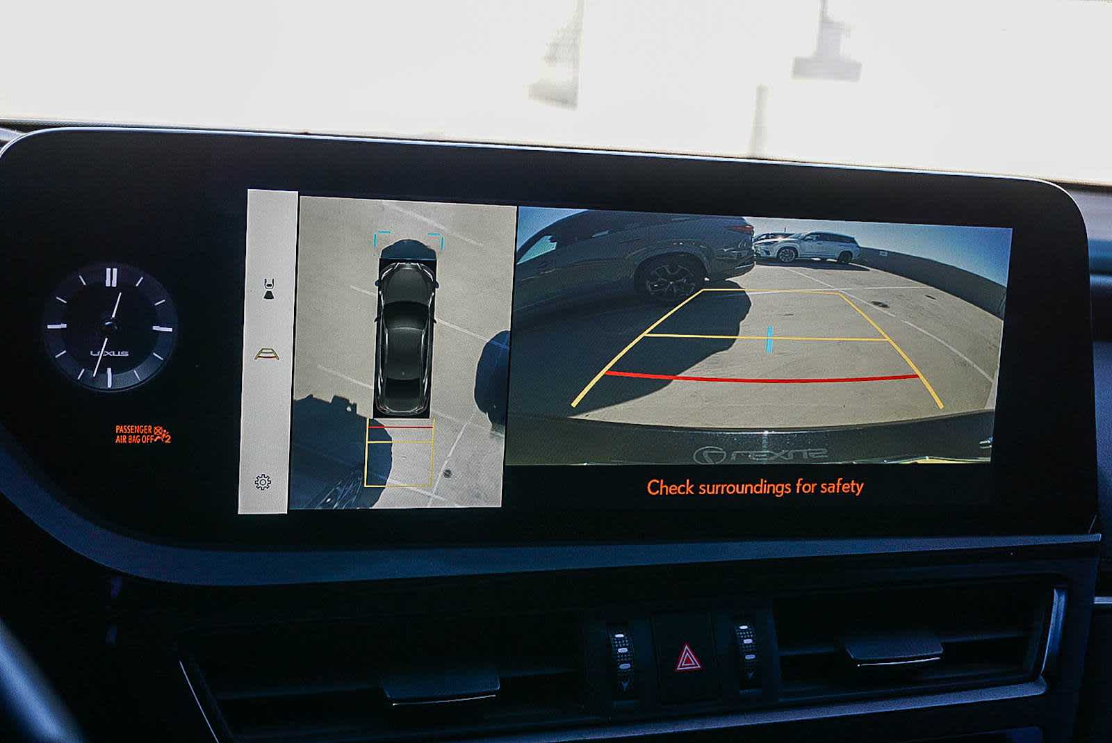 Thumbnail: 2023 Lexus ES - 24