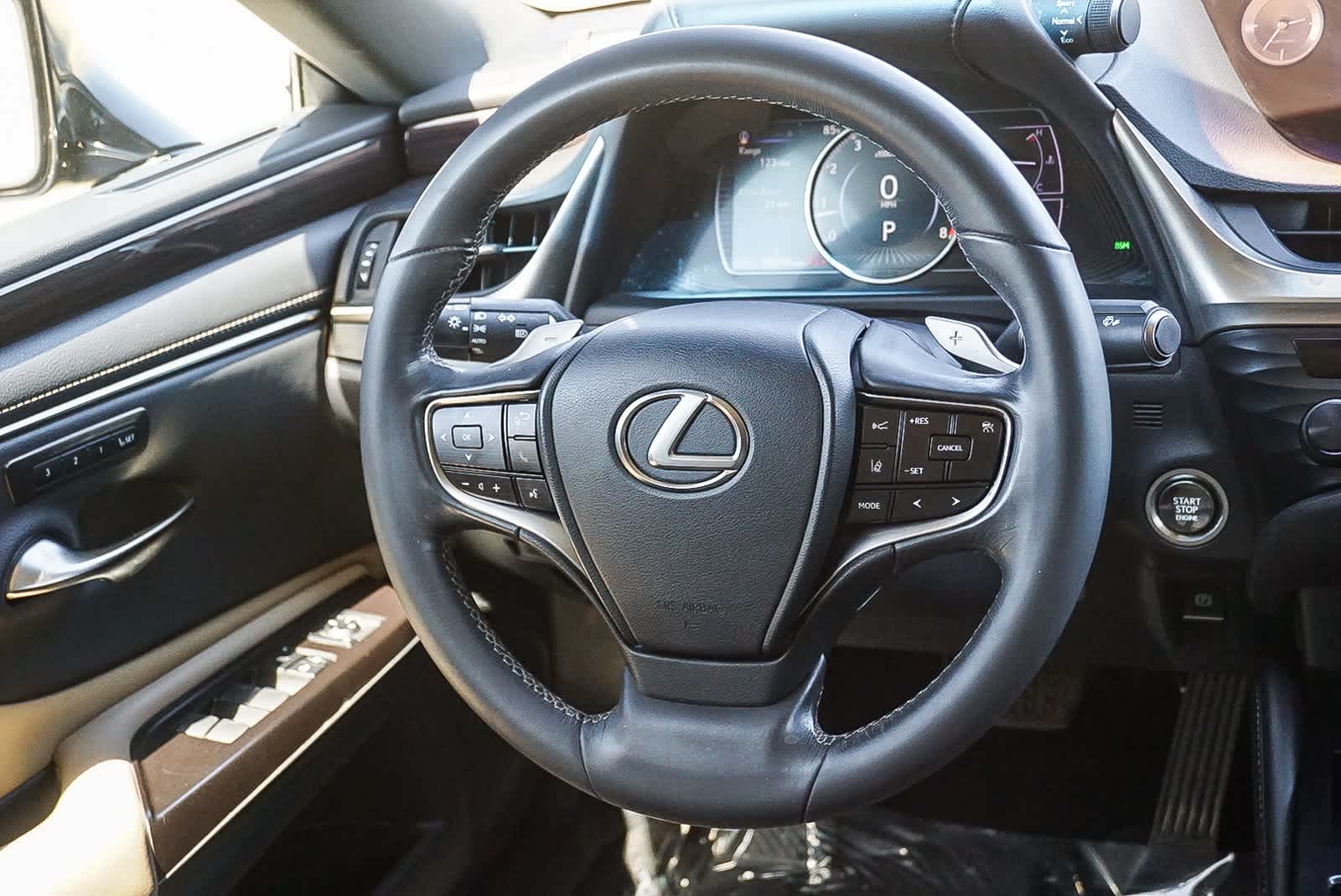 Thumbnail: 2019 Lexus ES - 21