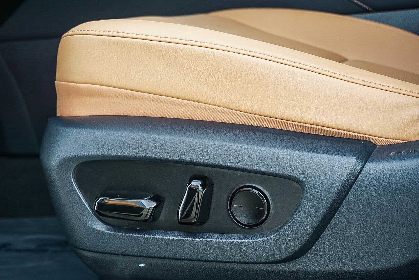 Thumbnail: 2025 Lexus RX - 27