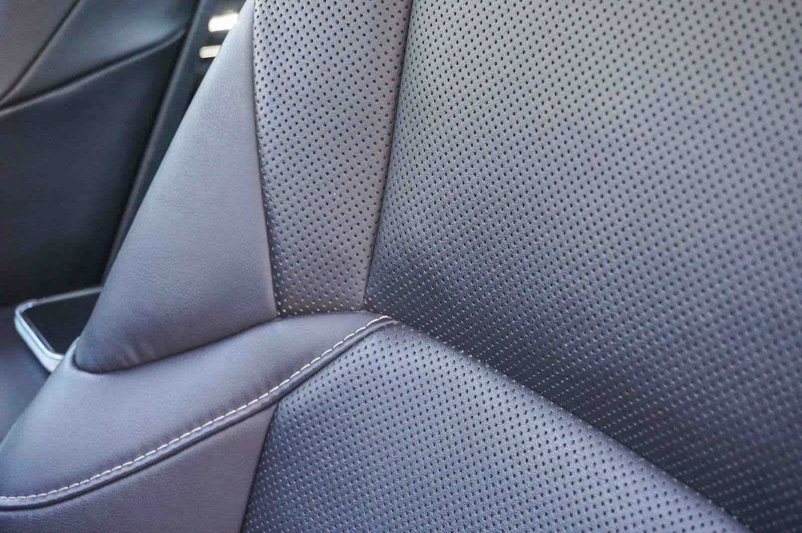 Thumbnail: 2022 Lexus ES - 25