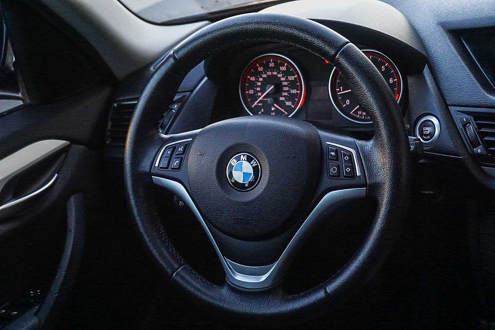 Thumbnail: 2015 BMW X1 - 15