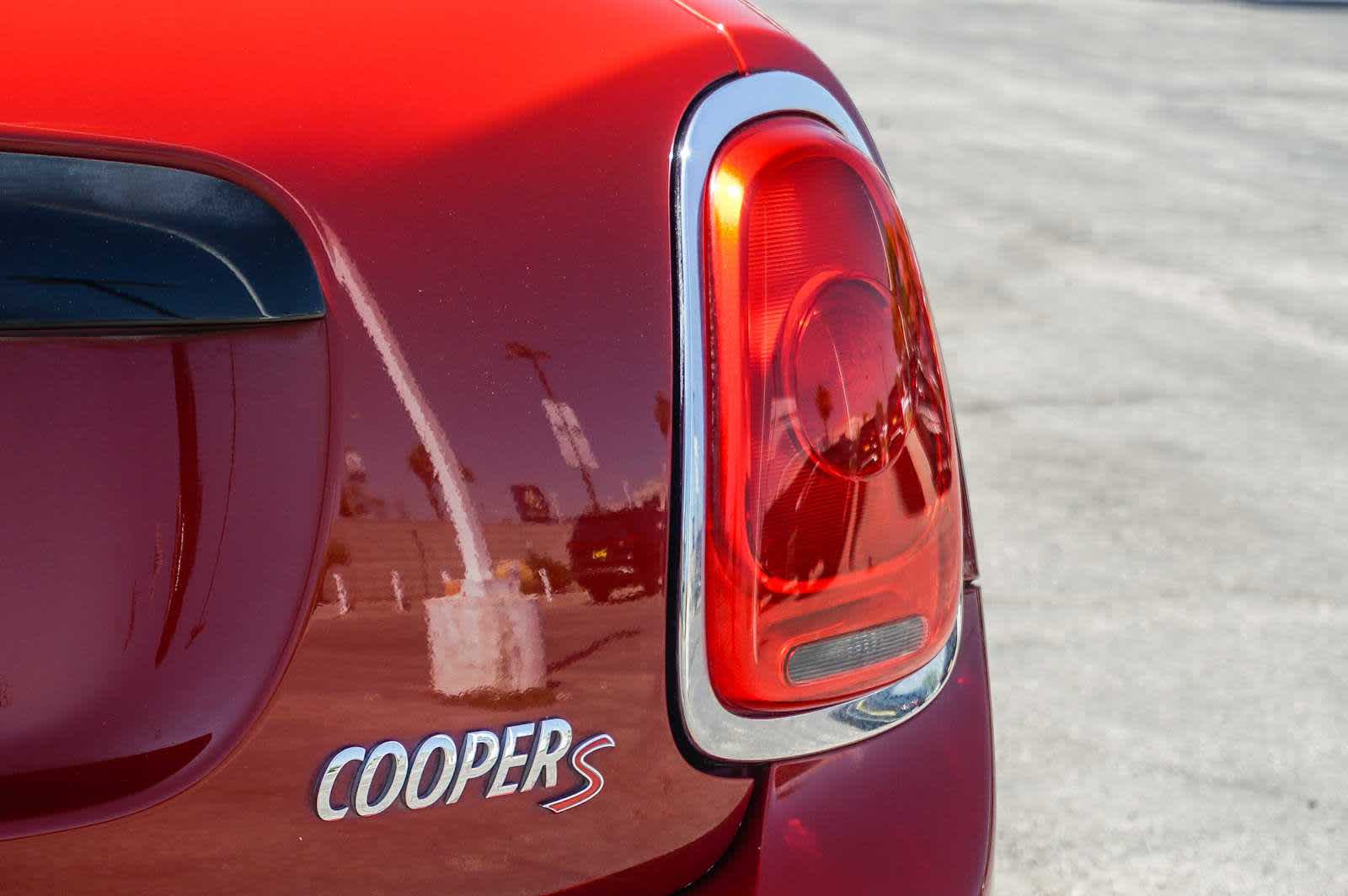 Thumbnail: 2018 MINI Cooper Hardtop - 11