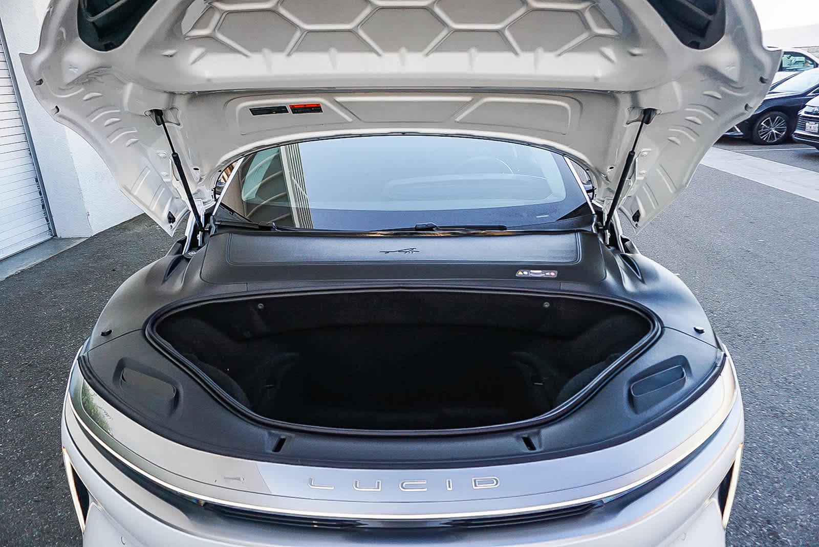 Thumbnail: 2025 Lucid Air - 26