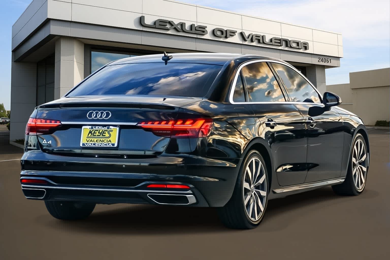 Thumbnail: 2020 Audi A4 - 4