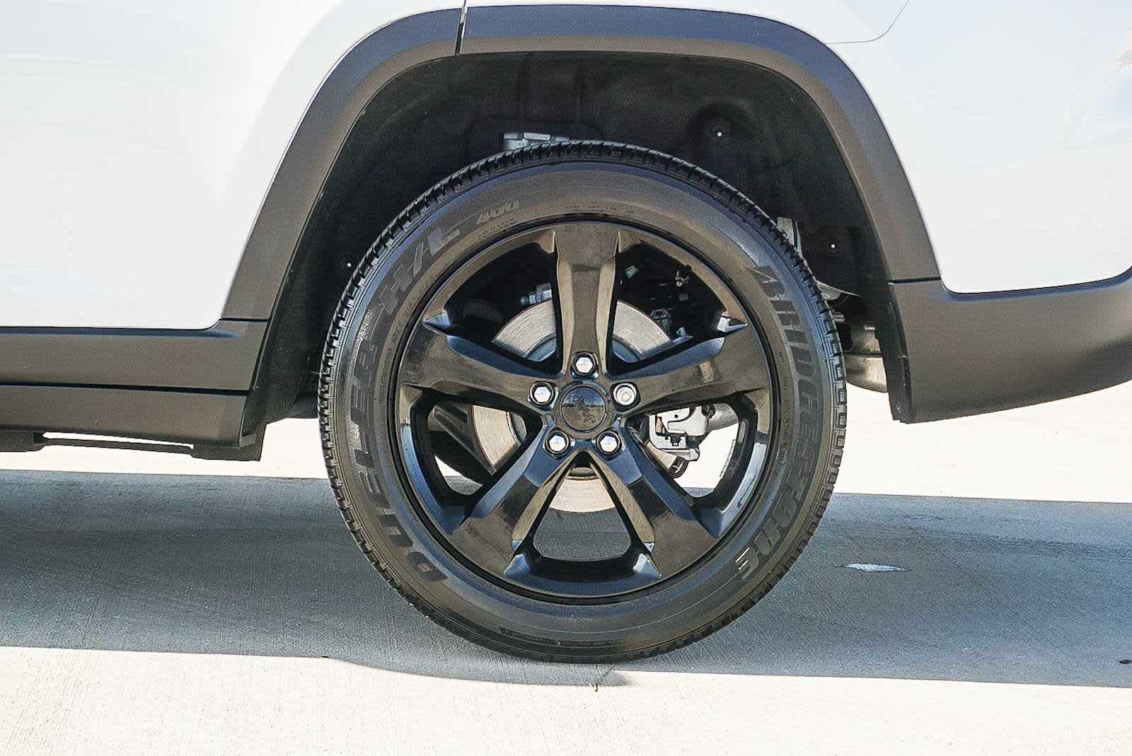 Thumbnail: 2025 Jeep Grand Cherokee - 11