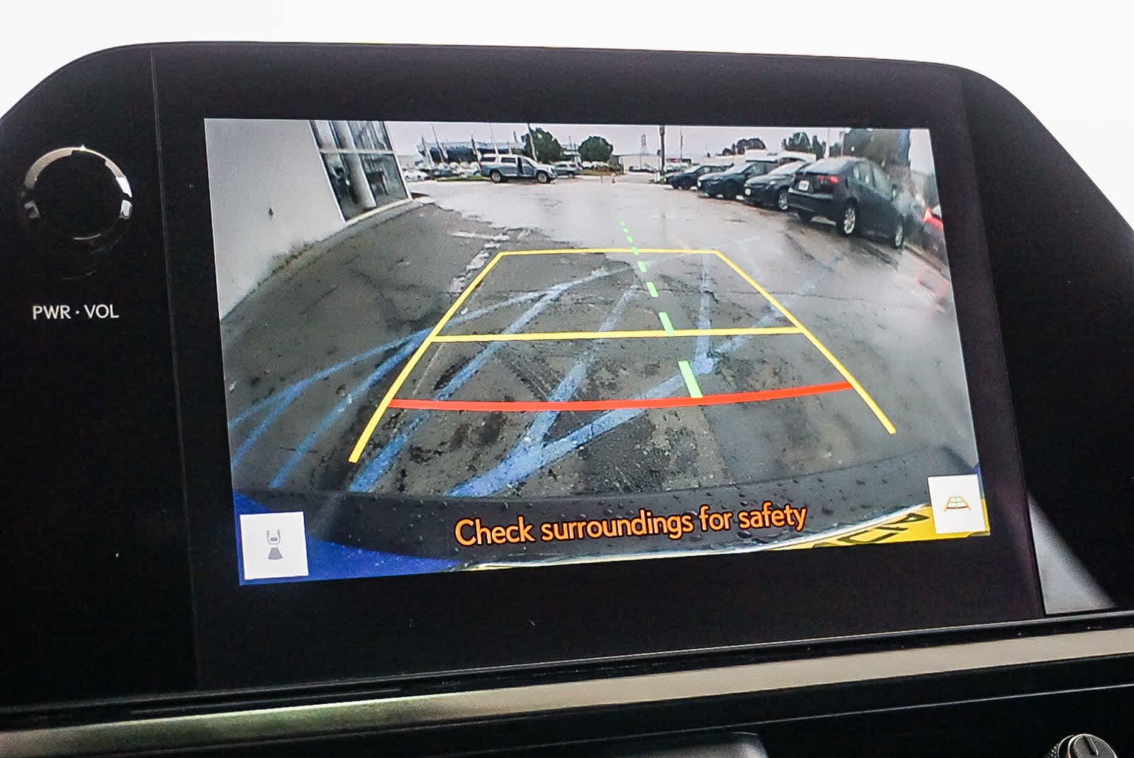 Thumbnail: 2023 Lexus UX - 21