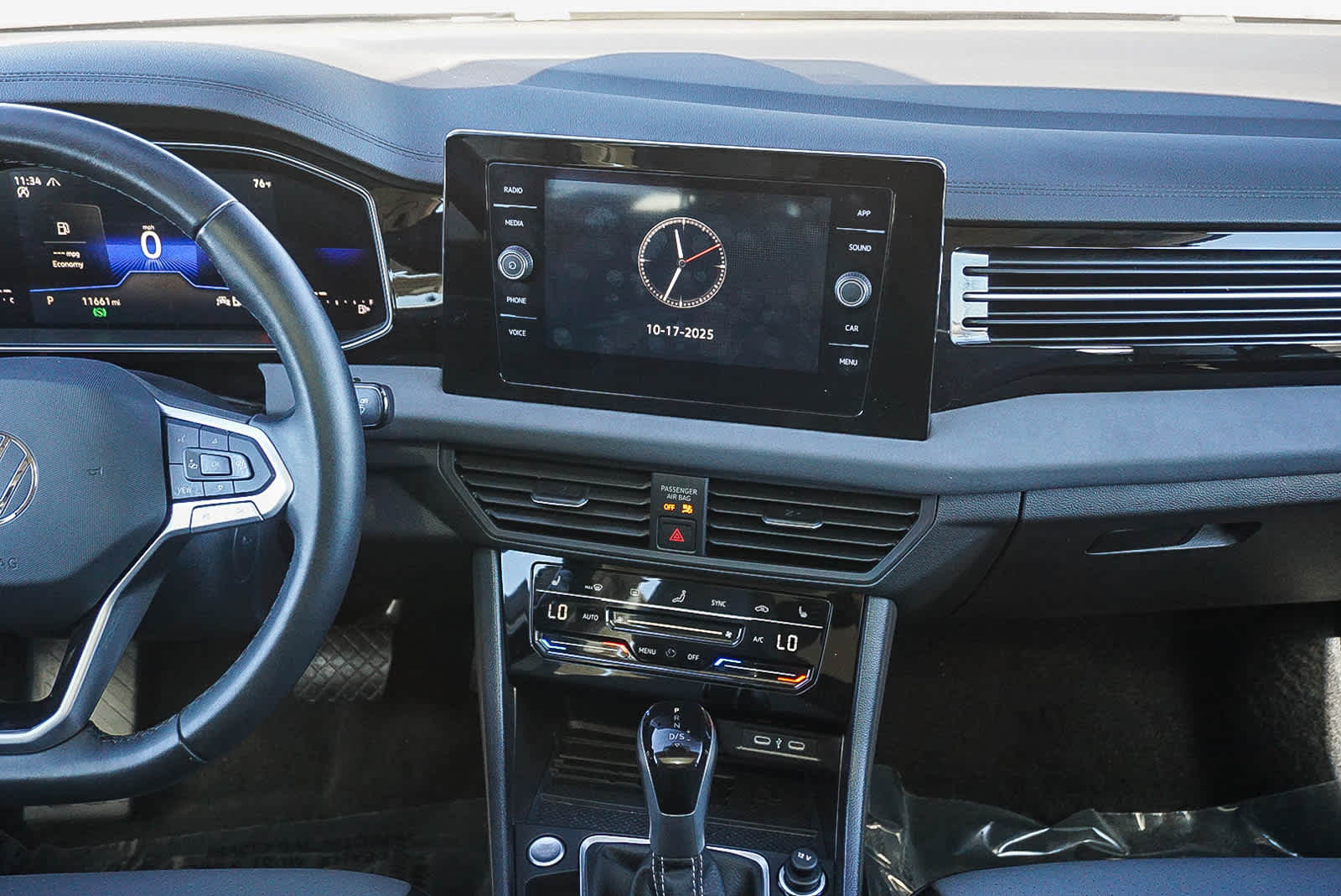 Thumbnail: 2025 Volkswagen Jetta - 14