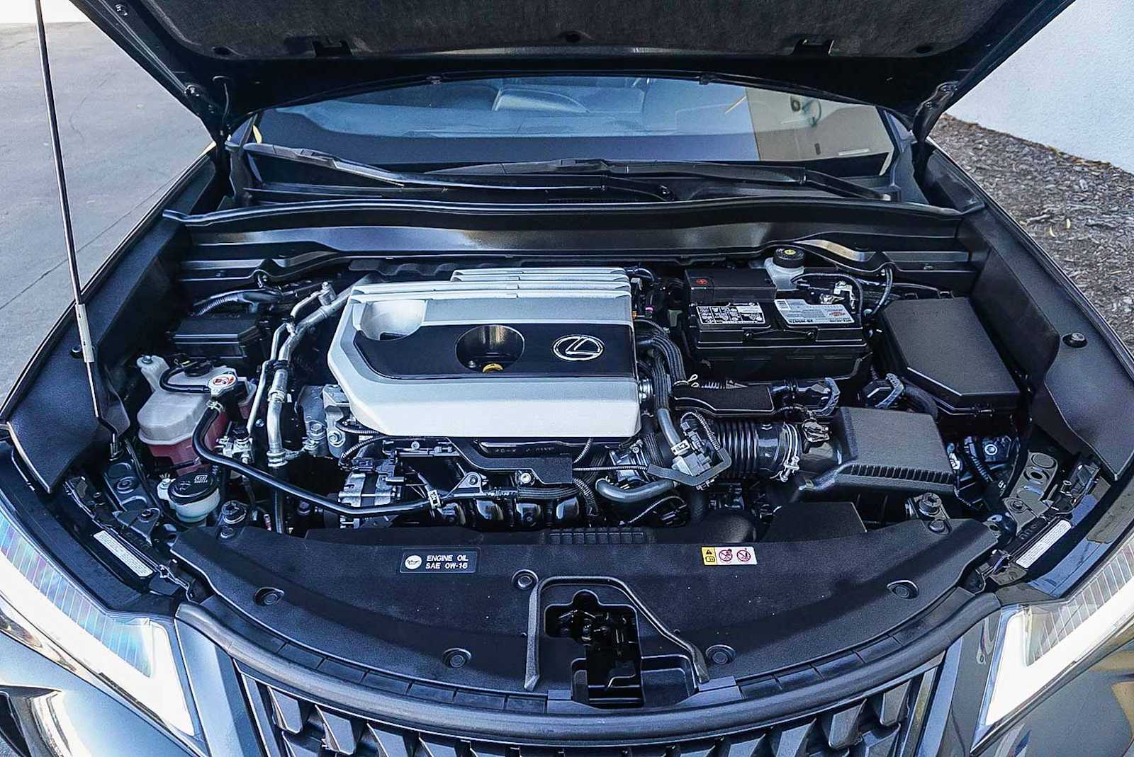 Thumbnail: 2022 Lexus UX - 26