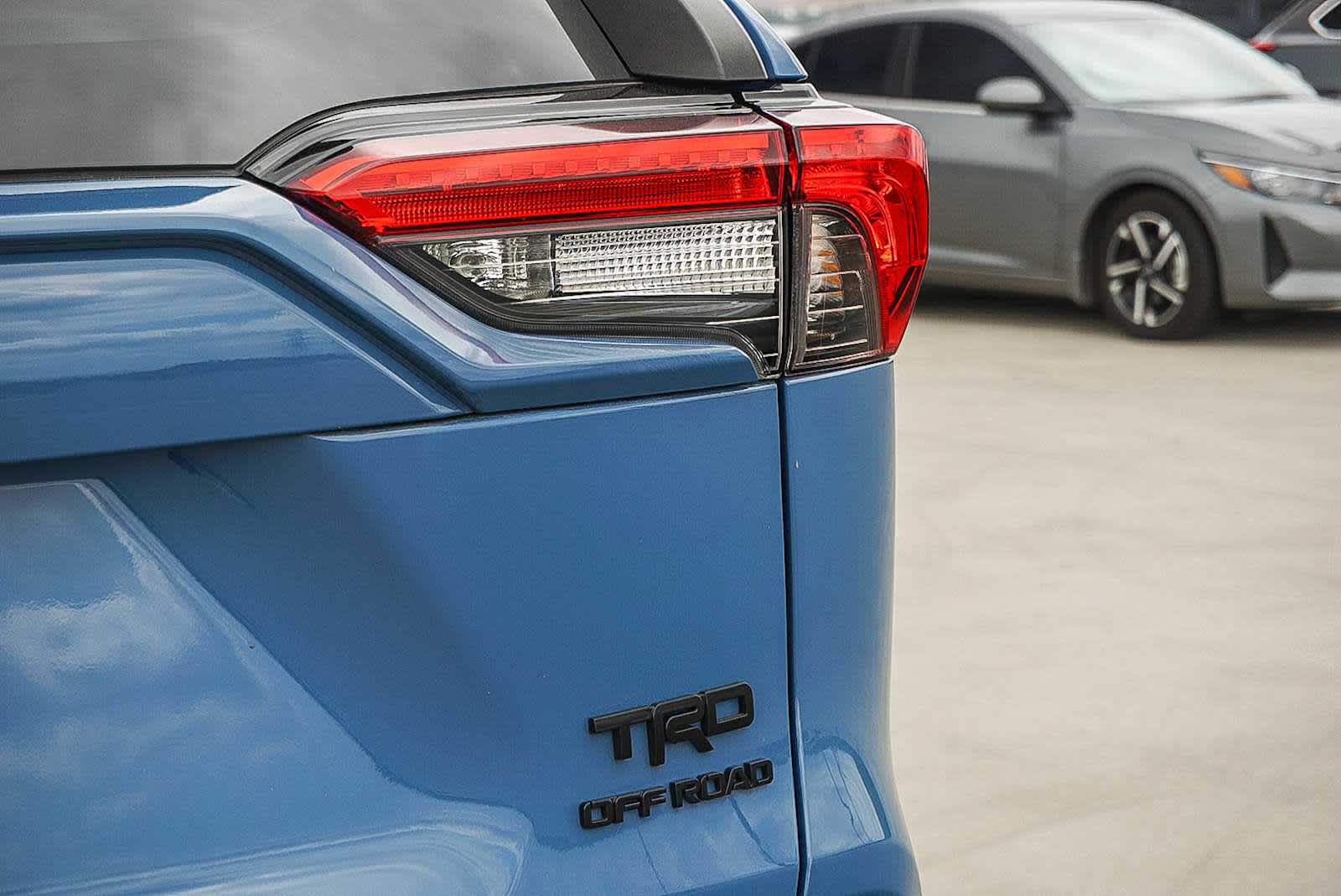 Thumbnail: 2022 Toyota RAV4 - 15