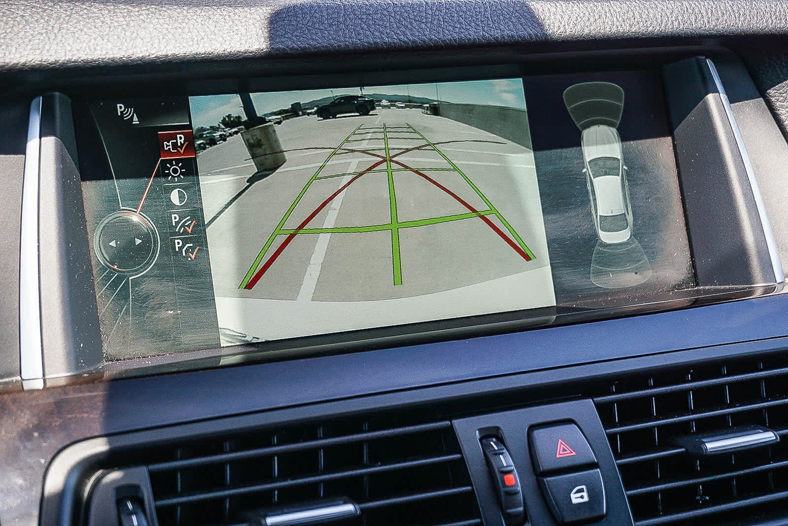 Thumbnail: 2014 BMW 5 Series - 23