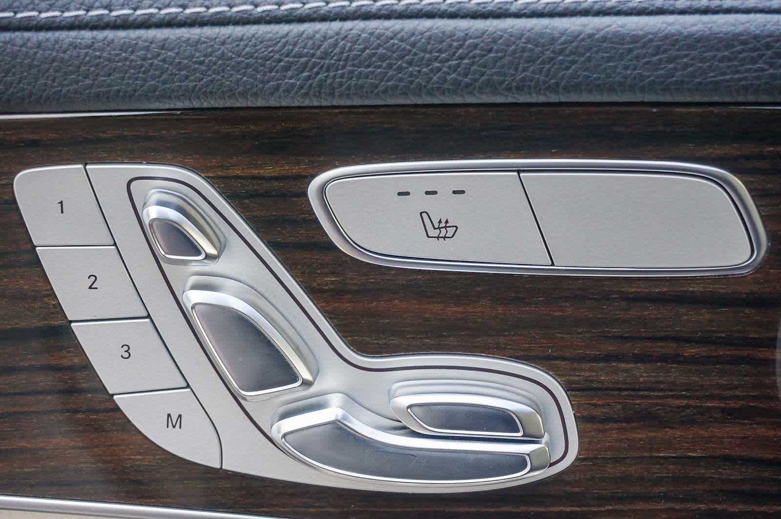 Thumbnail: 2016 Mercedes-Benz GLC - 24