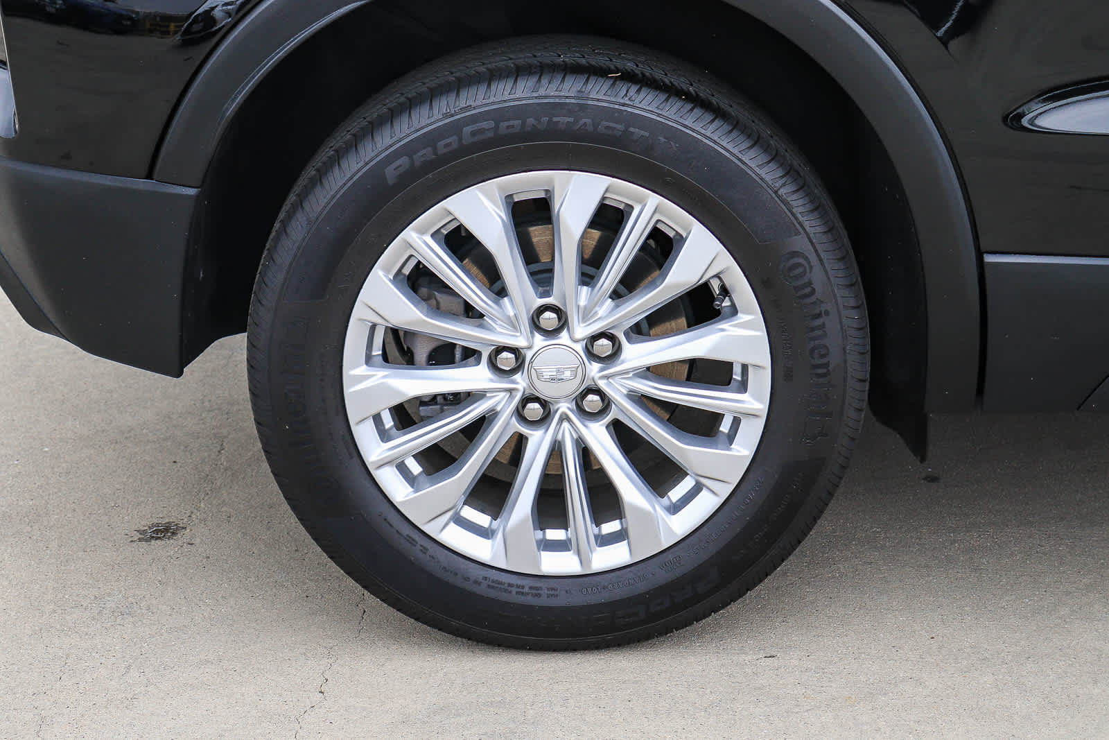 Thumbnail: 2024 Cadillac XT4 - 9