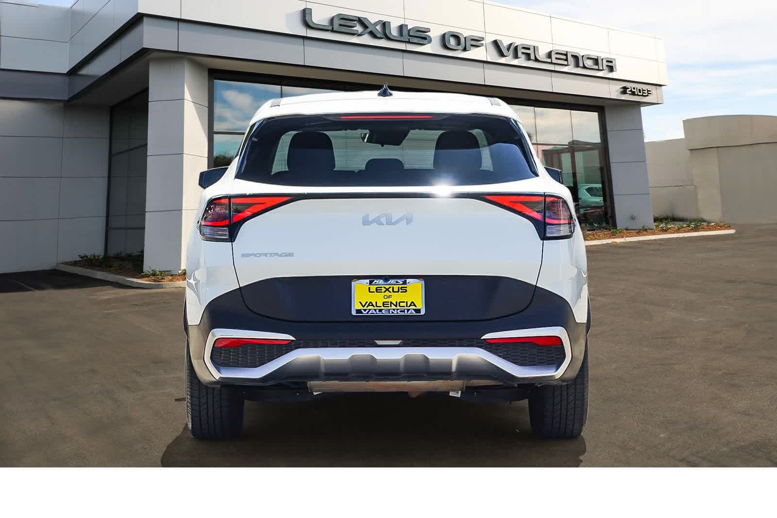 Thumbnail: 2023 Kia Sportage - 3