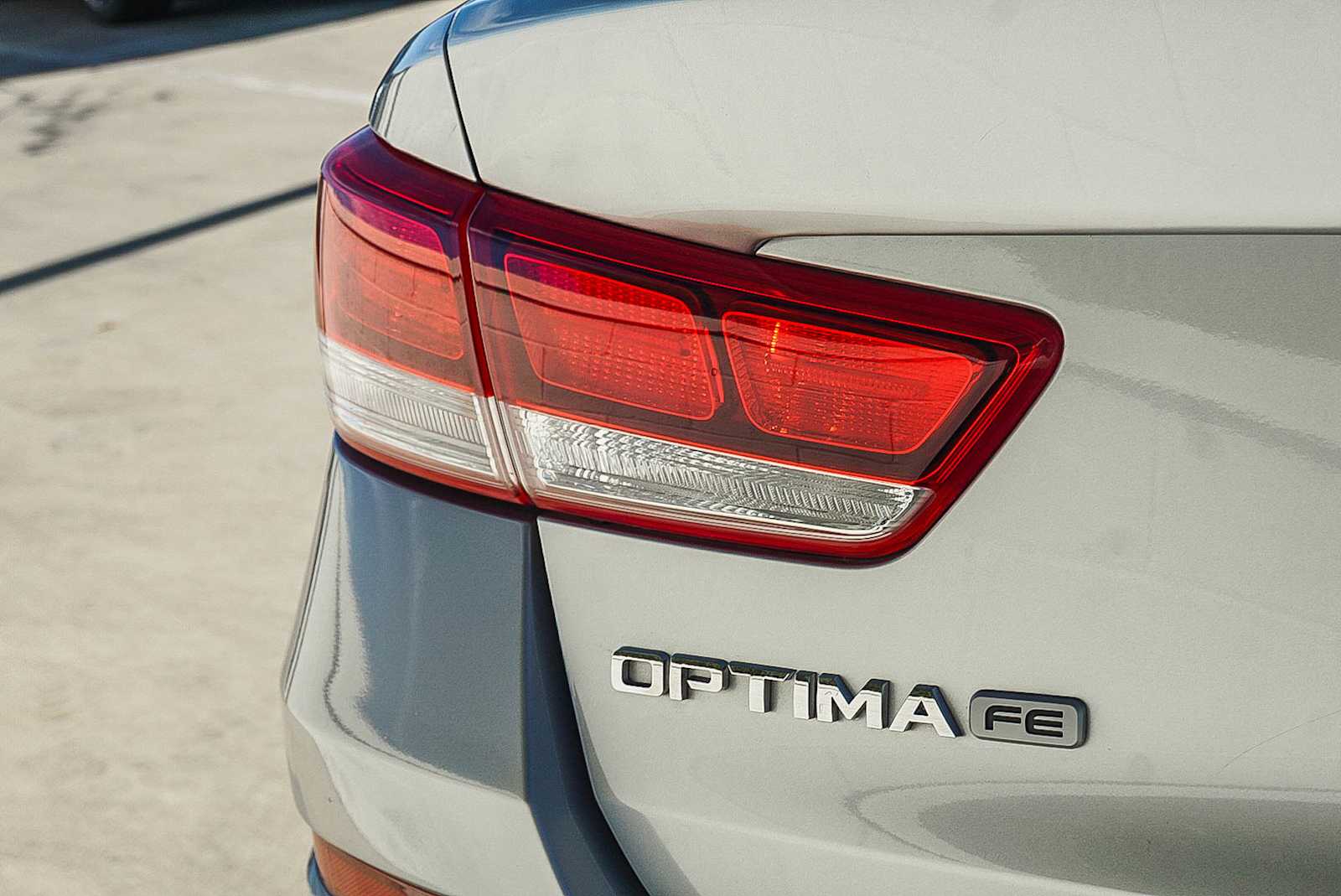 Thumbnail: 2020 Kia Optima - 11