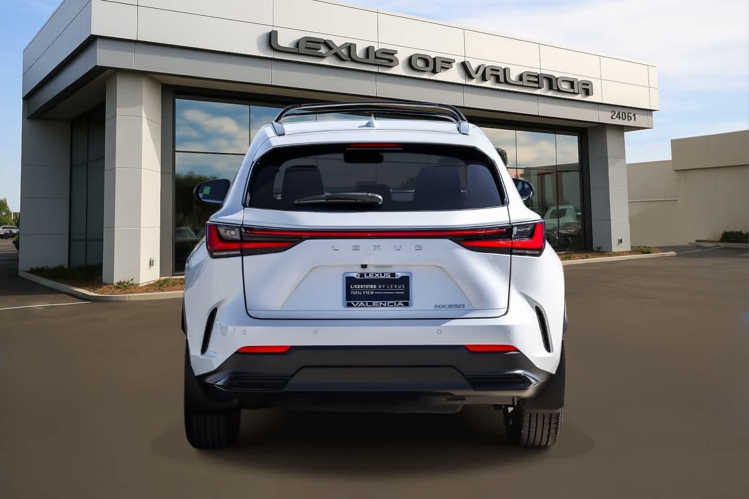 Thumbnail: 2025 Lexus ES - 2