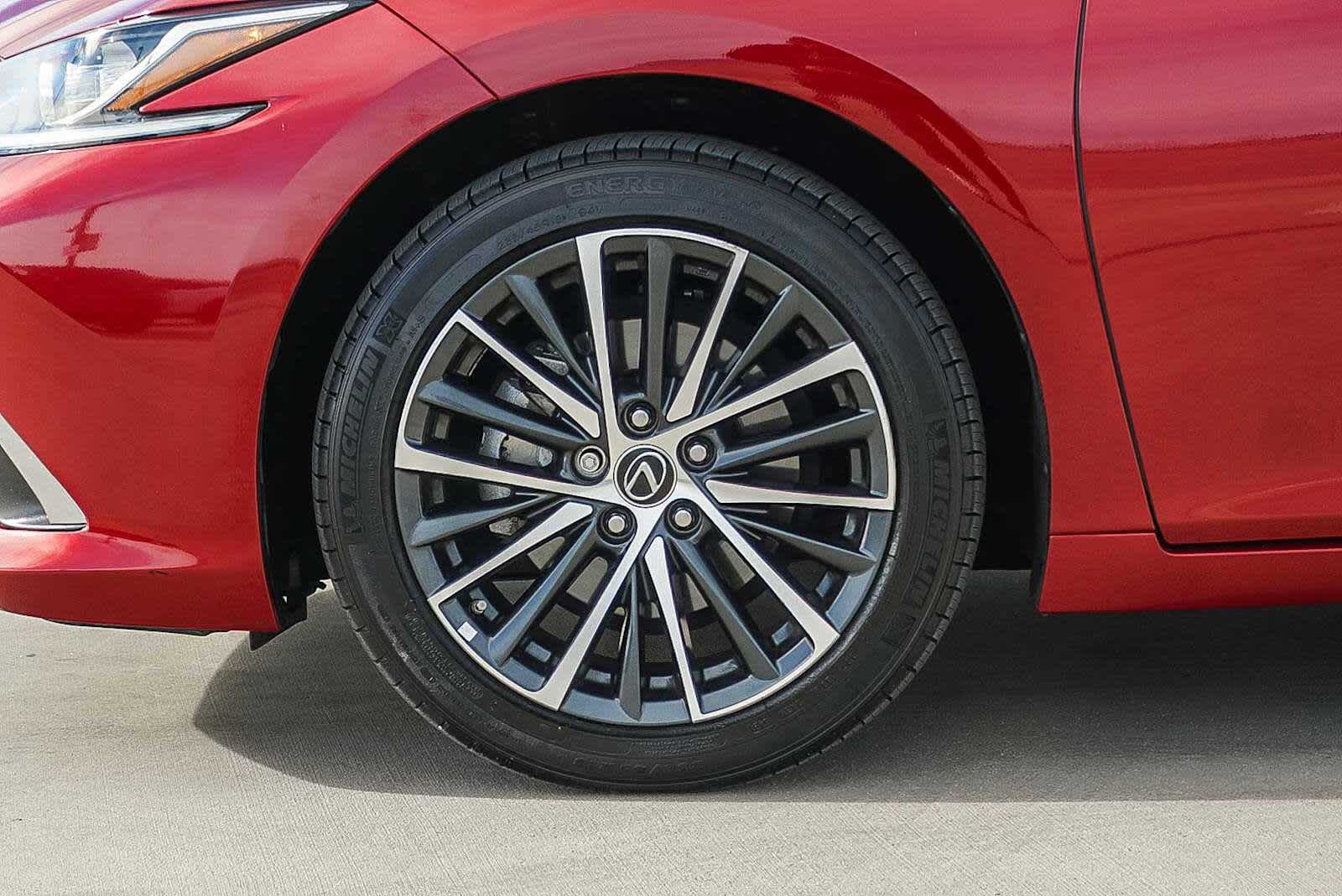 Thumbnail: 2025 Lexus ES - 9