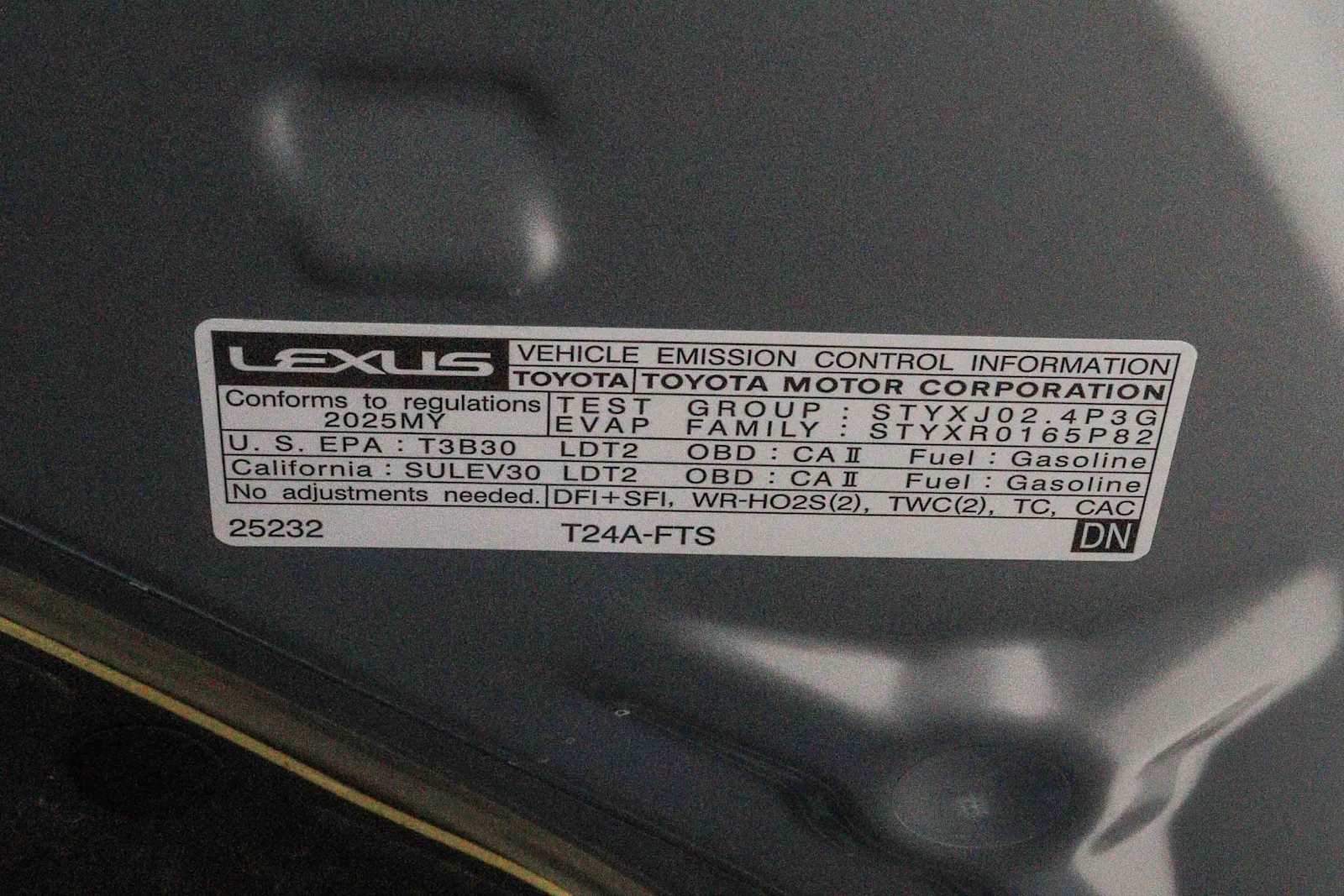 Thumbnail: 2025 Lexus RX - 28