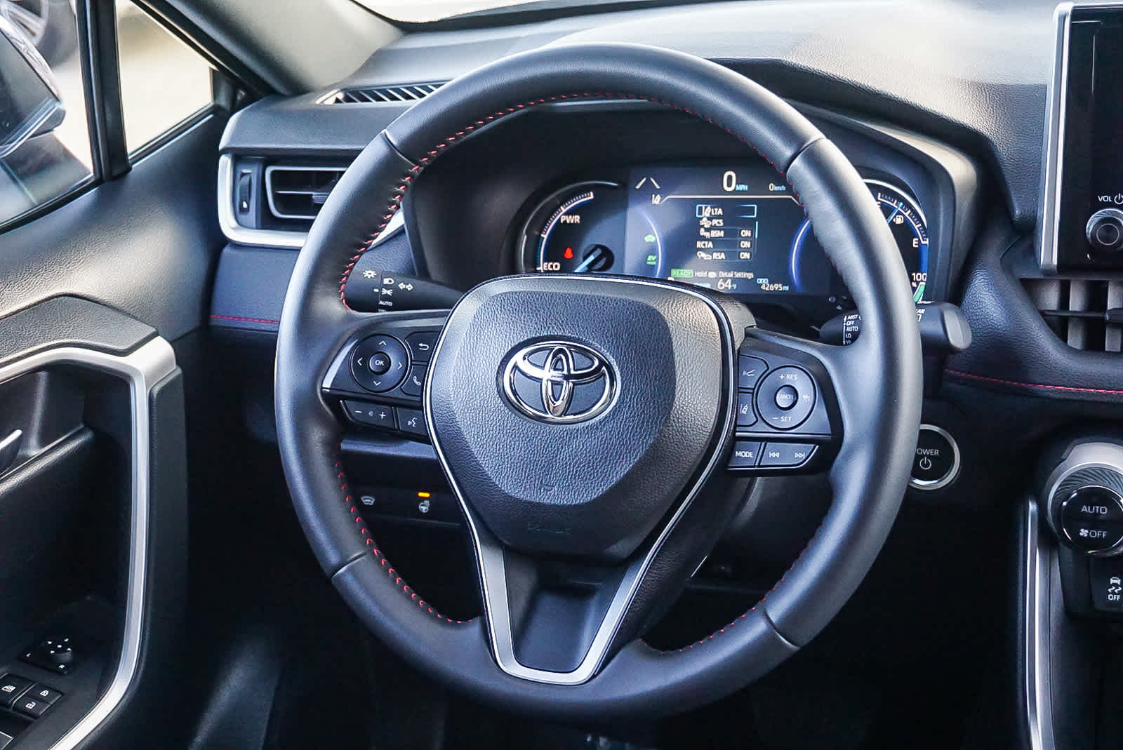 Thumbnail: 2024 Toyota RAV4 - 17