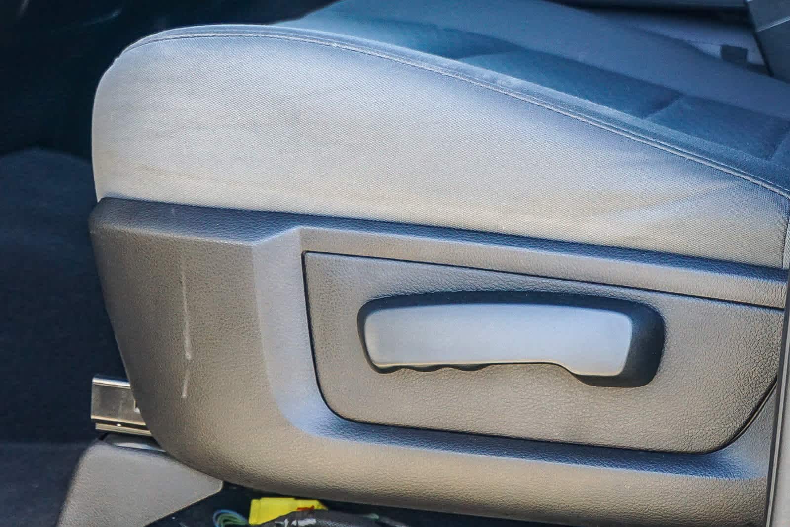 Thumbnail: 2019 RAM 1500 Classic - 21