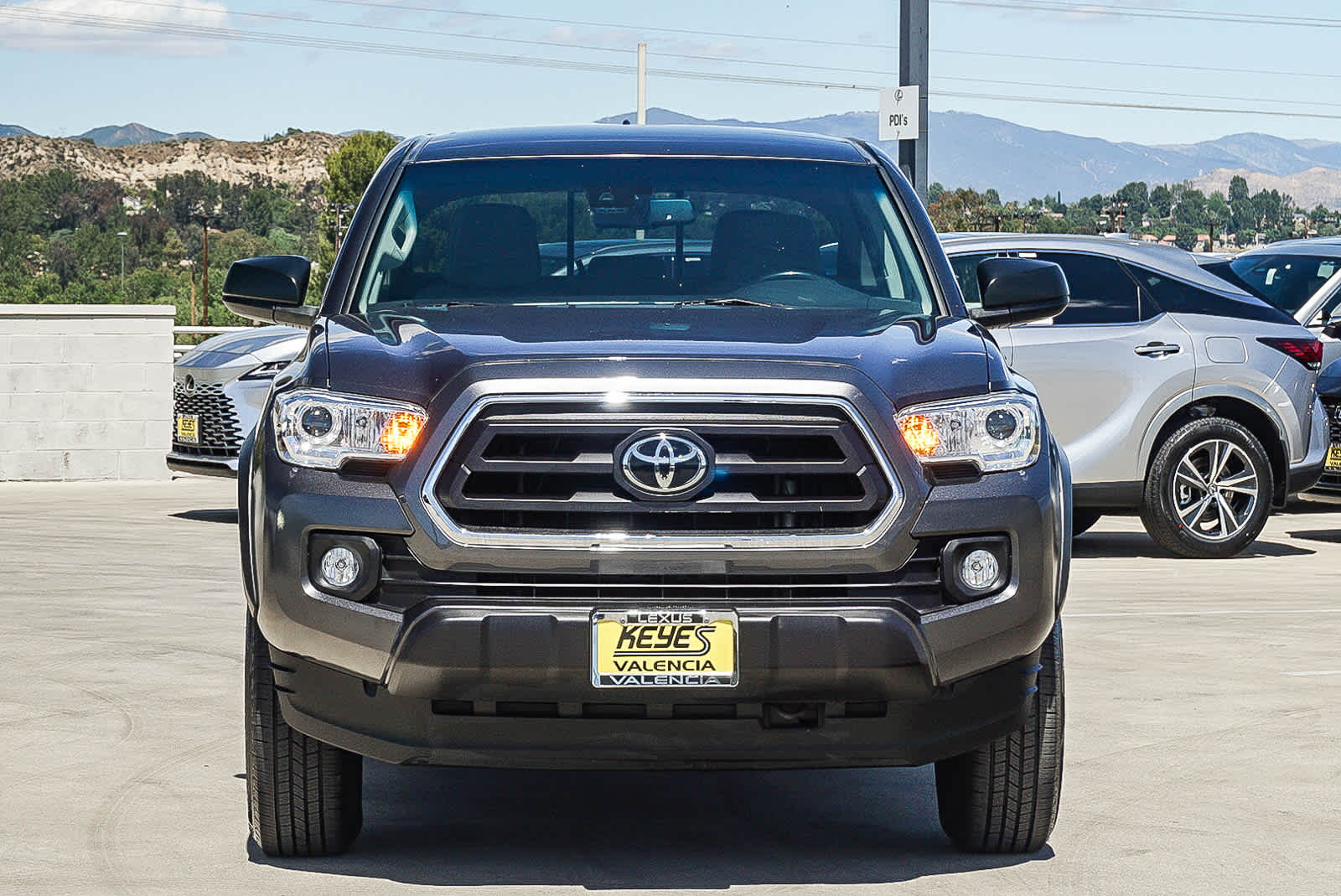 2023 Toyota Tacoma SR5 V6 photo 5