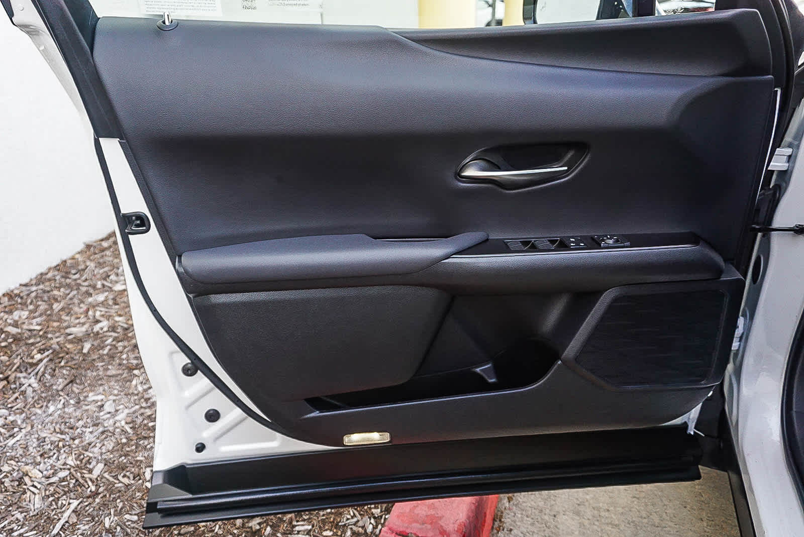 Thumbnail: 2024 Lexus UX - 22