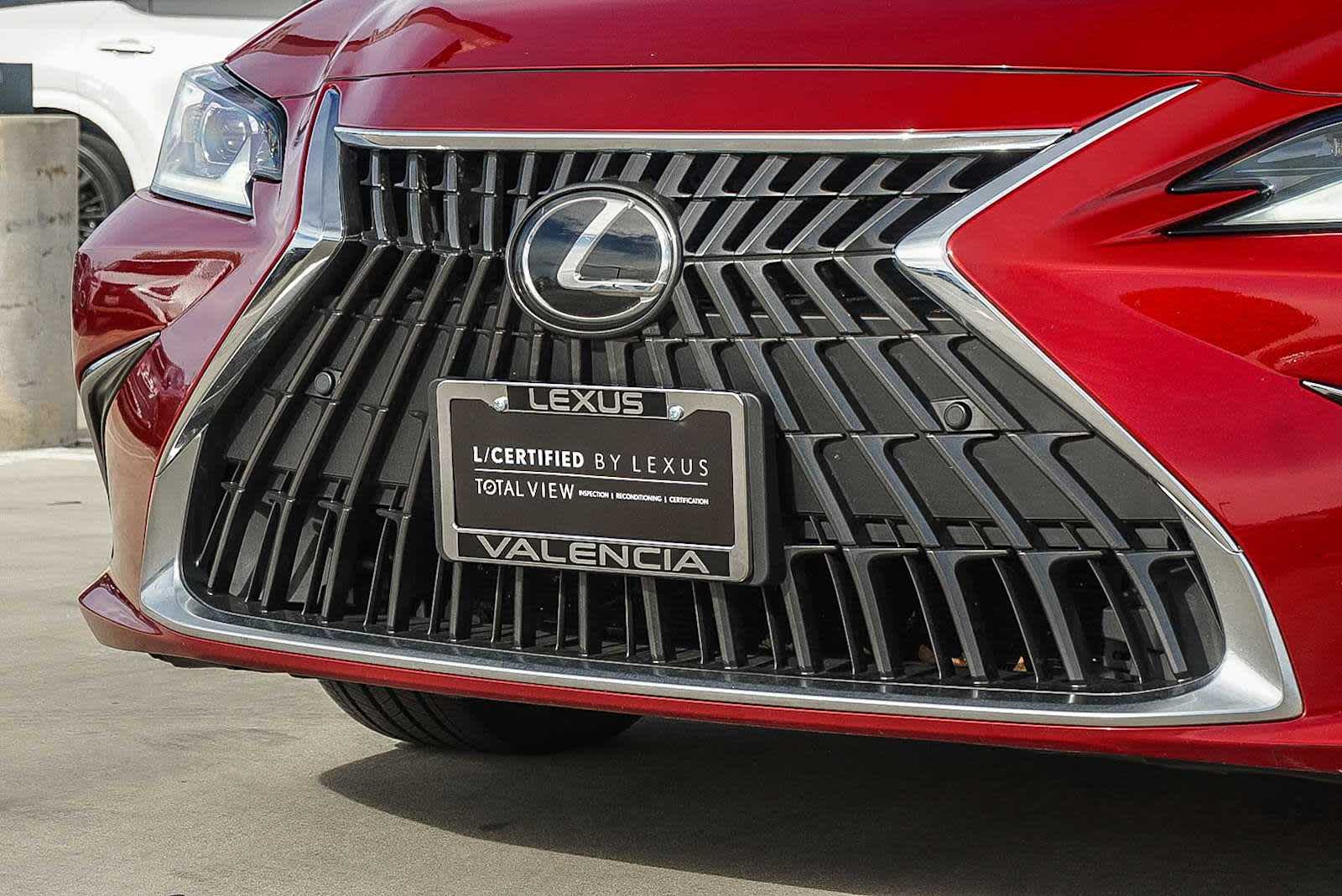 Thumbnail: 2025 Lexus ES - 8